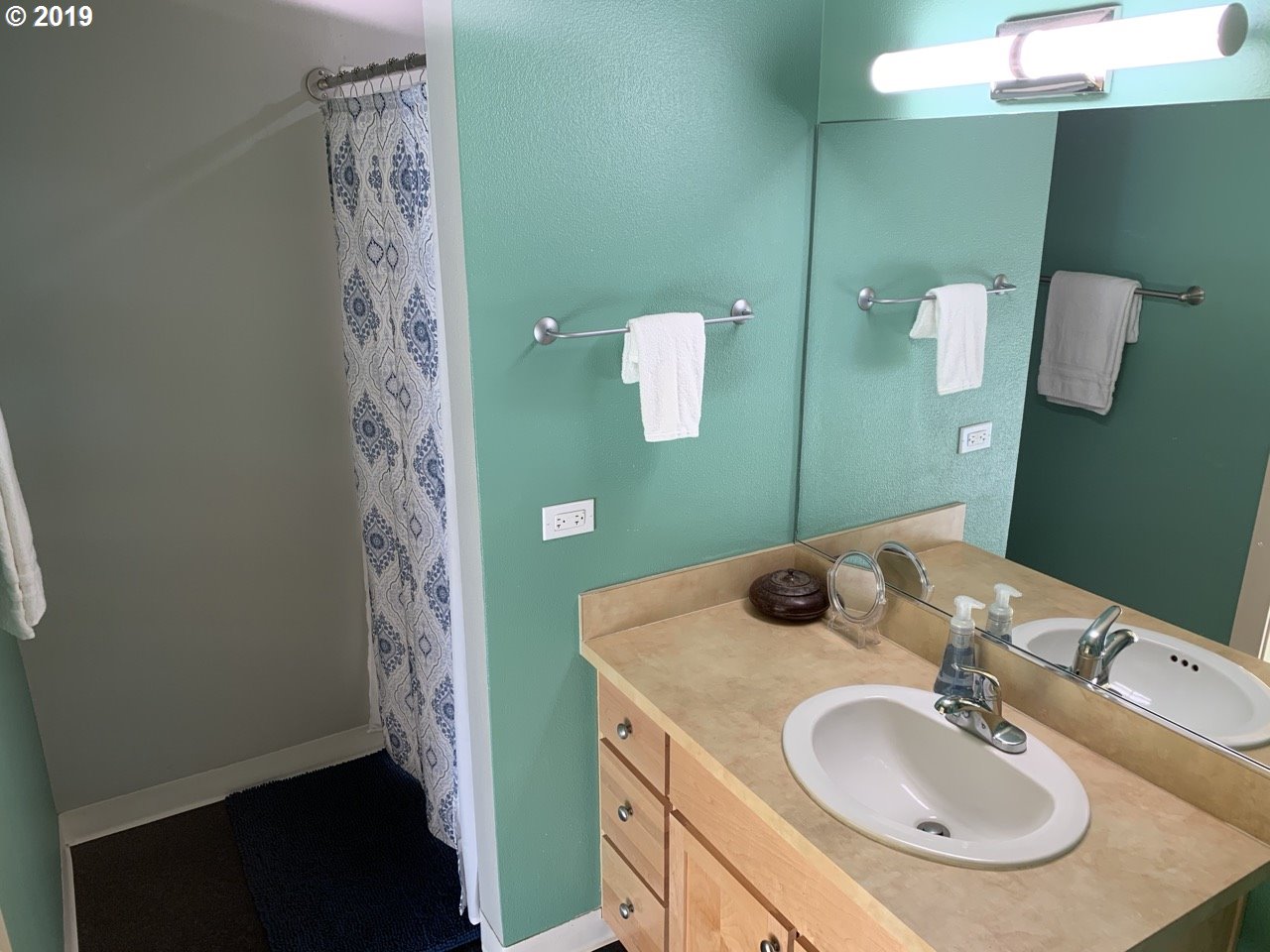 Photo #2: 19083865 Listing 