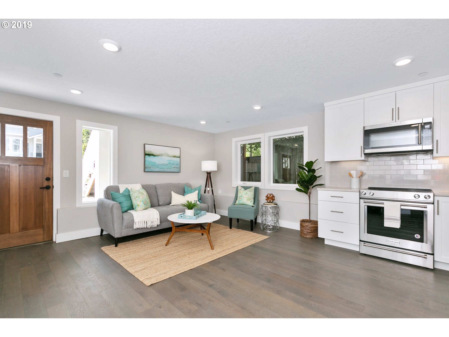 Photo #4: 19103148 Listing 