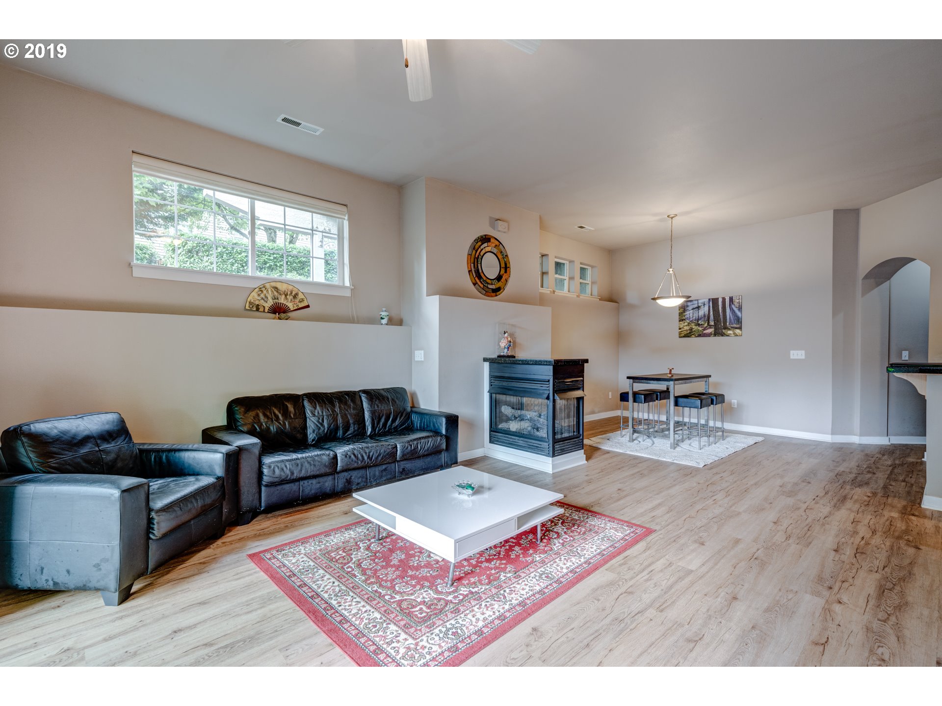 Photo #3: 19118203 Listing 
