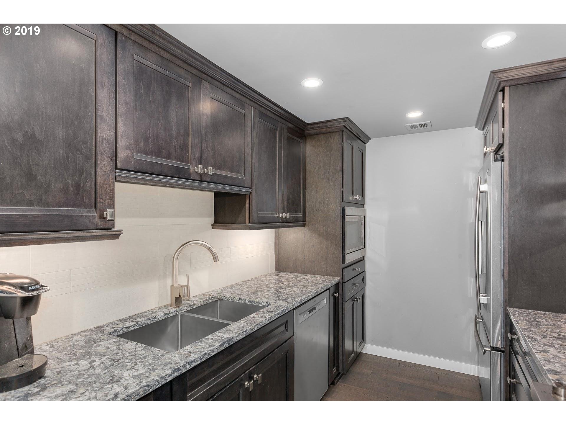 Photo #5: 19121511 Listing 
