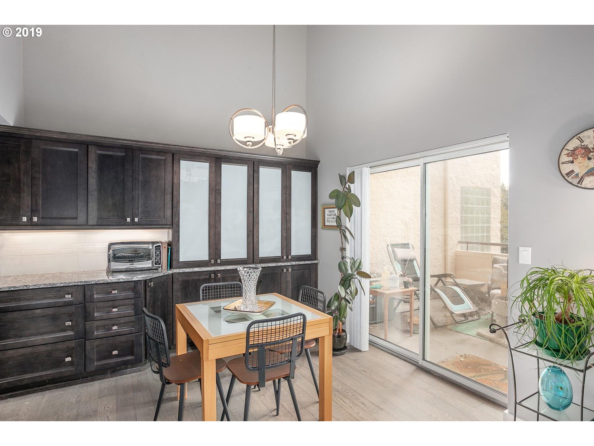Photo #2: 19121511 Listing 