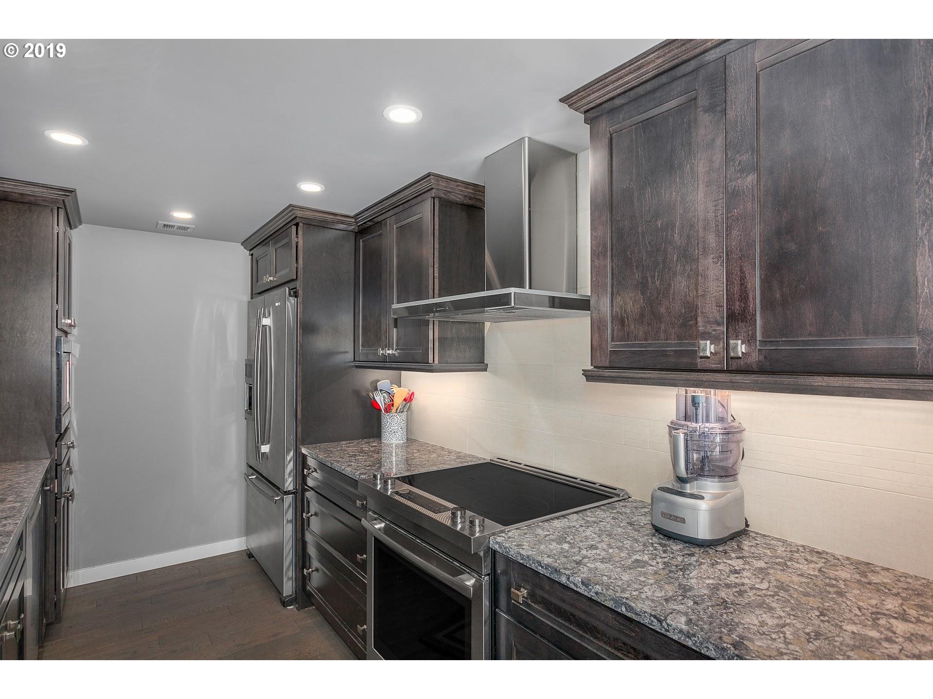 Photo #4: 19121511 Listing 