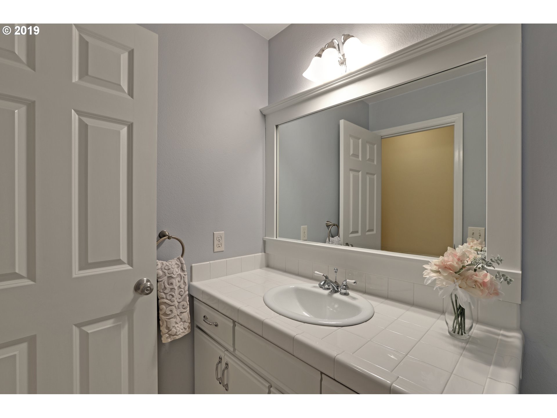 Photo #5: 19149290 Listing 