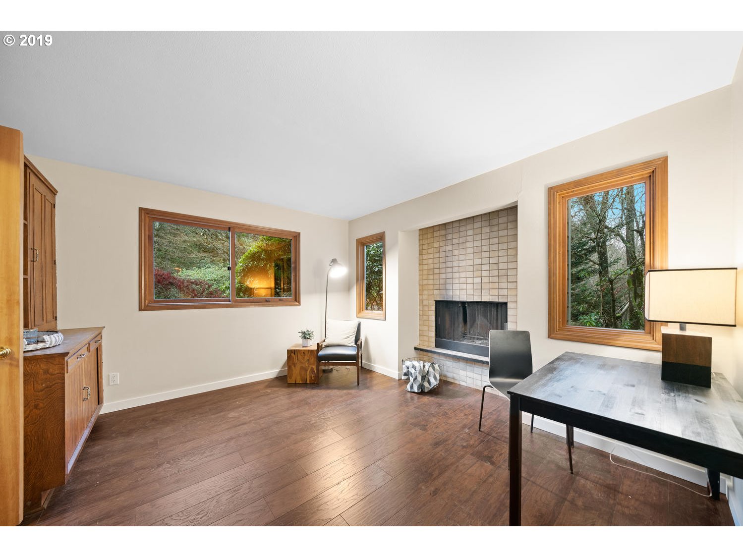Photo #3: 19149544 Listing 