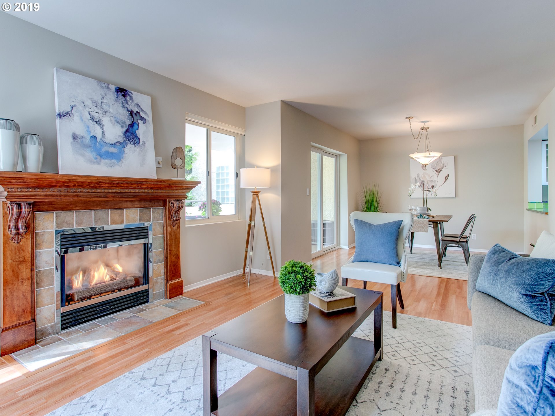 Photo #3: 19155307 Listing 