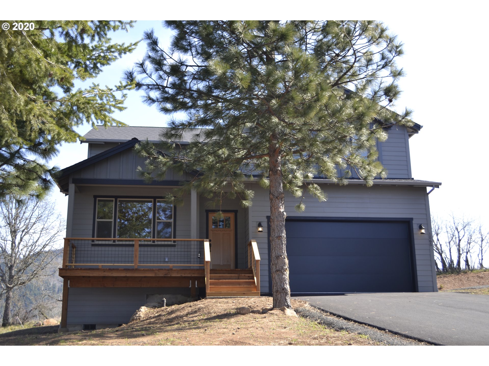 1065 Champion Ln White Salmon Wa 98672 Copper West