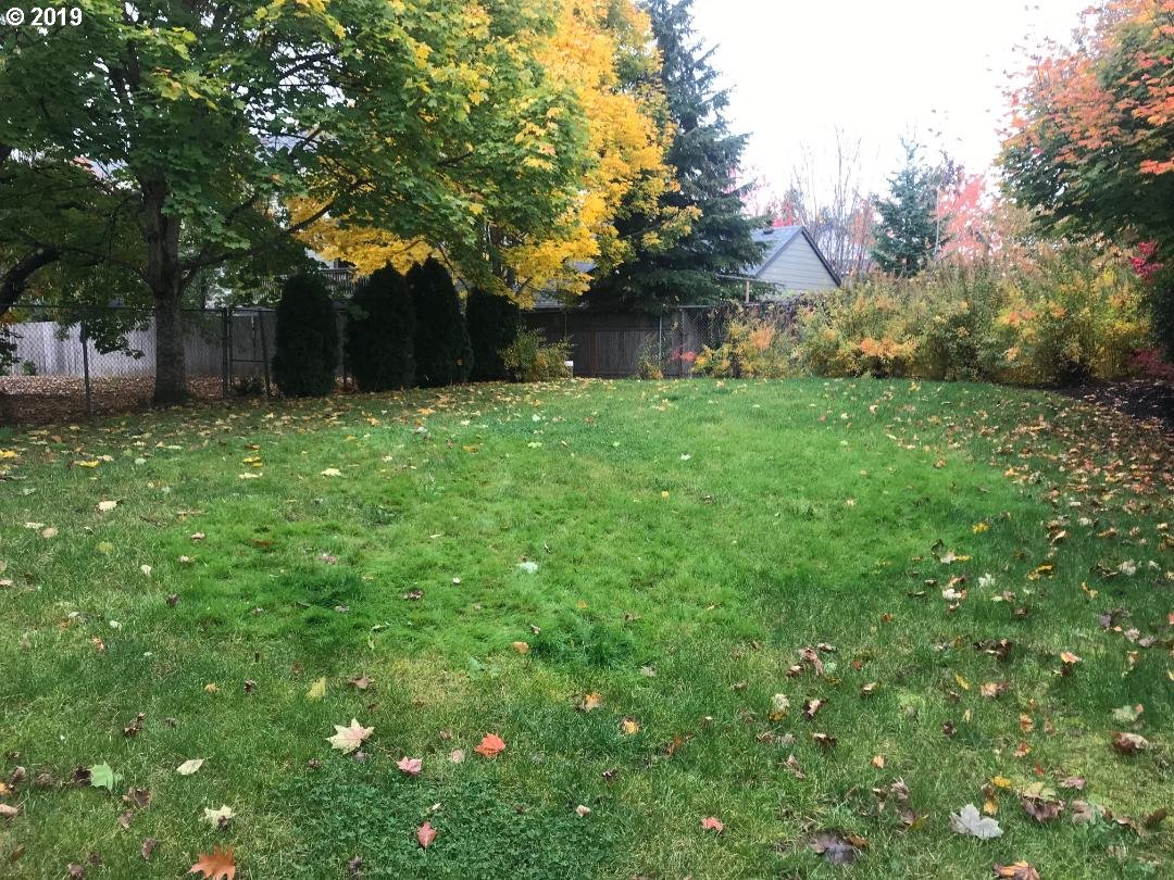 Photo #2: 19192604 Listing 