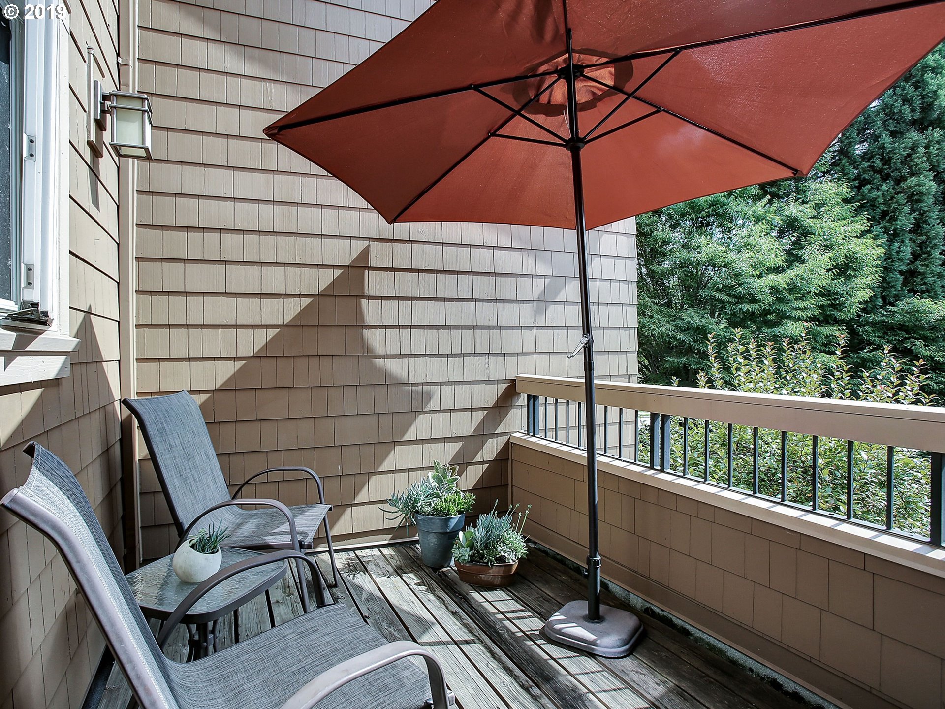Photo #3: 19217349 Listing 