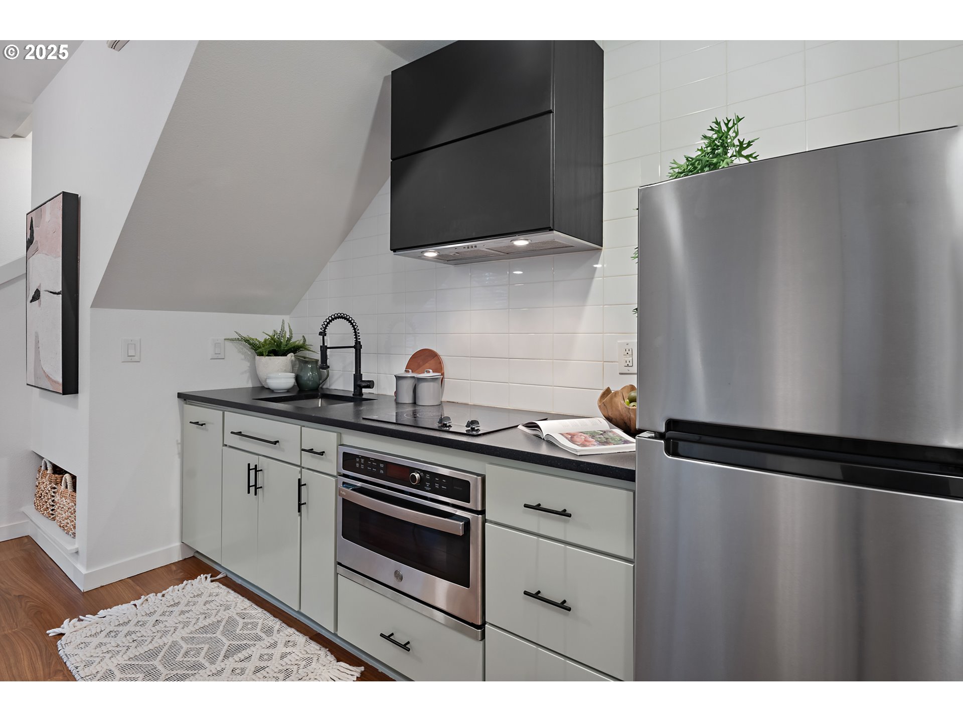 Photo #11: 192209856 Listing: Photo #11
