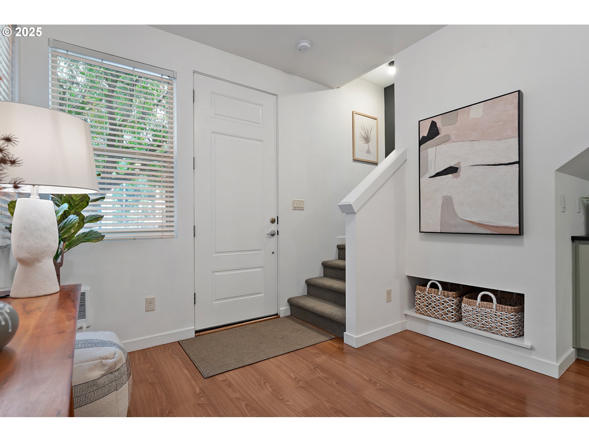 Photo #5: 192209856 Listing: Photo #5