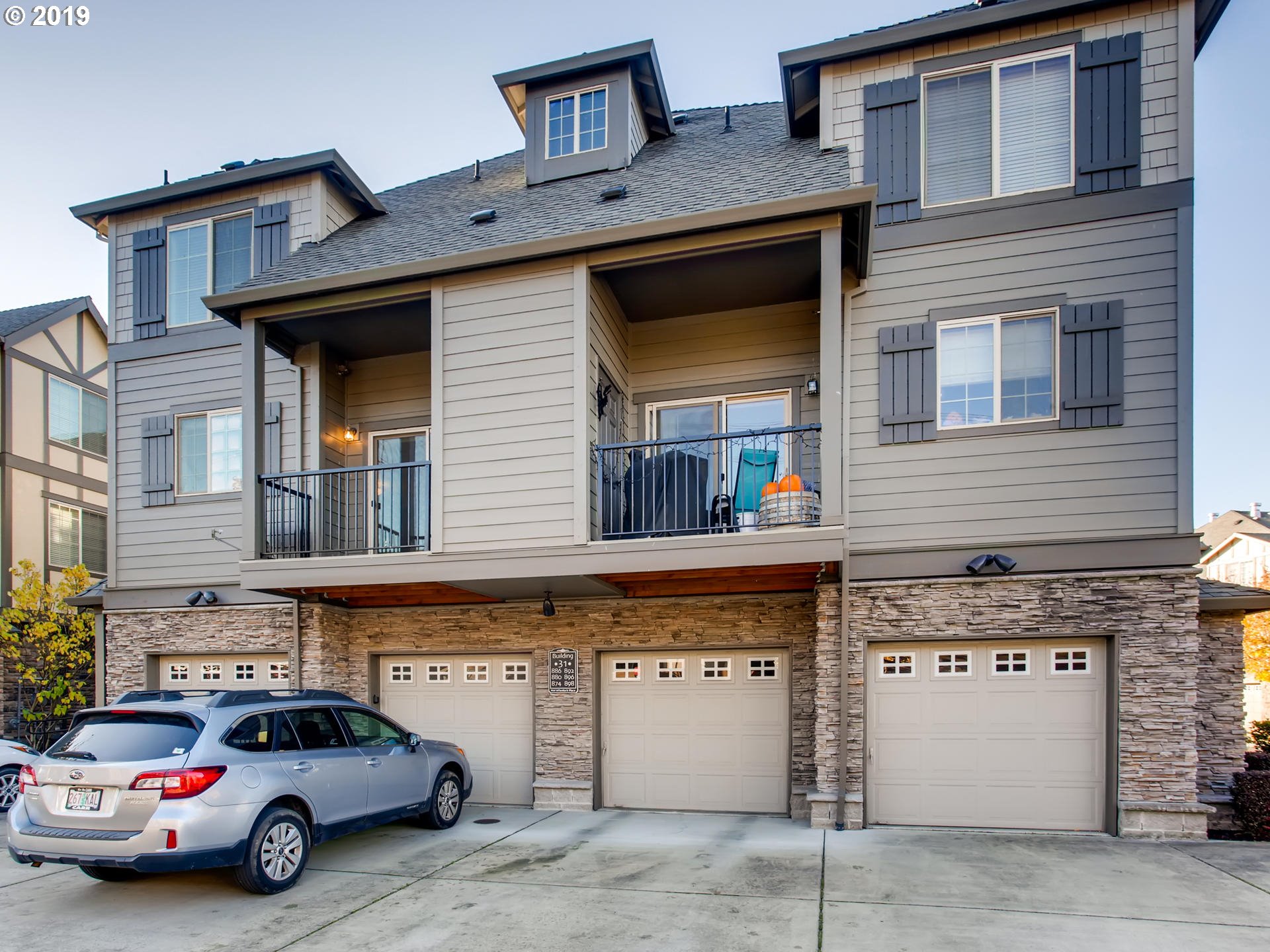 Photo #3: 19257734 Listing 