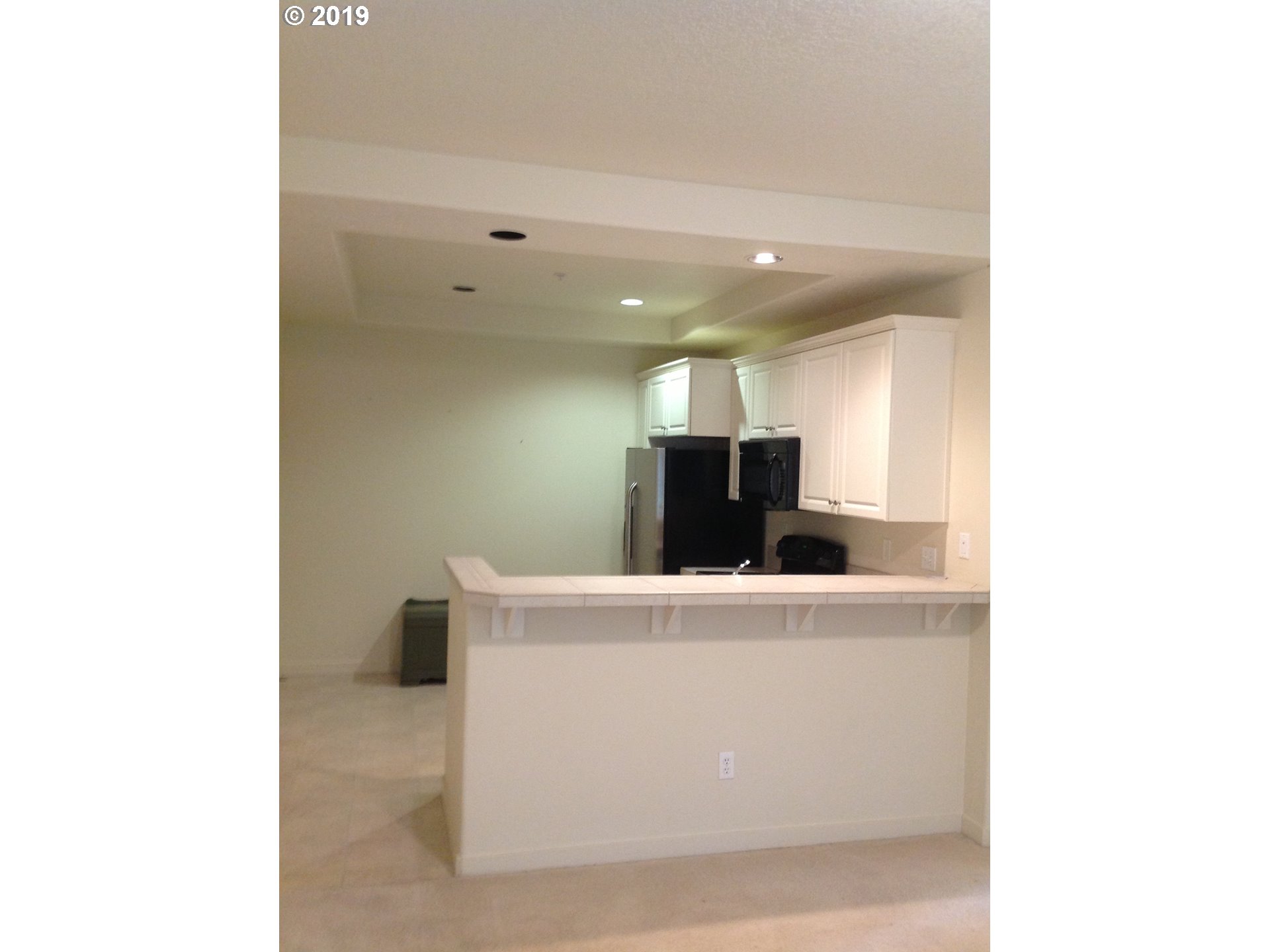 Photo #4: 19261365 Listing 