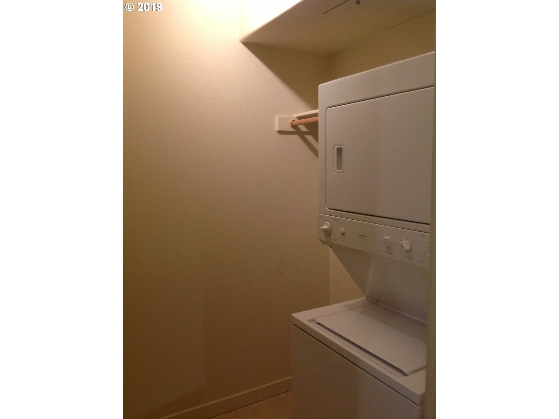 Photo #6: 19261365 Listing 