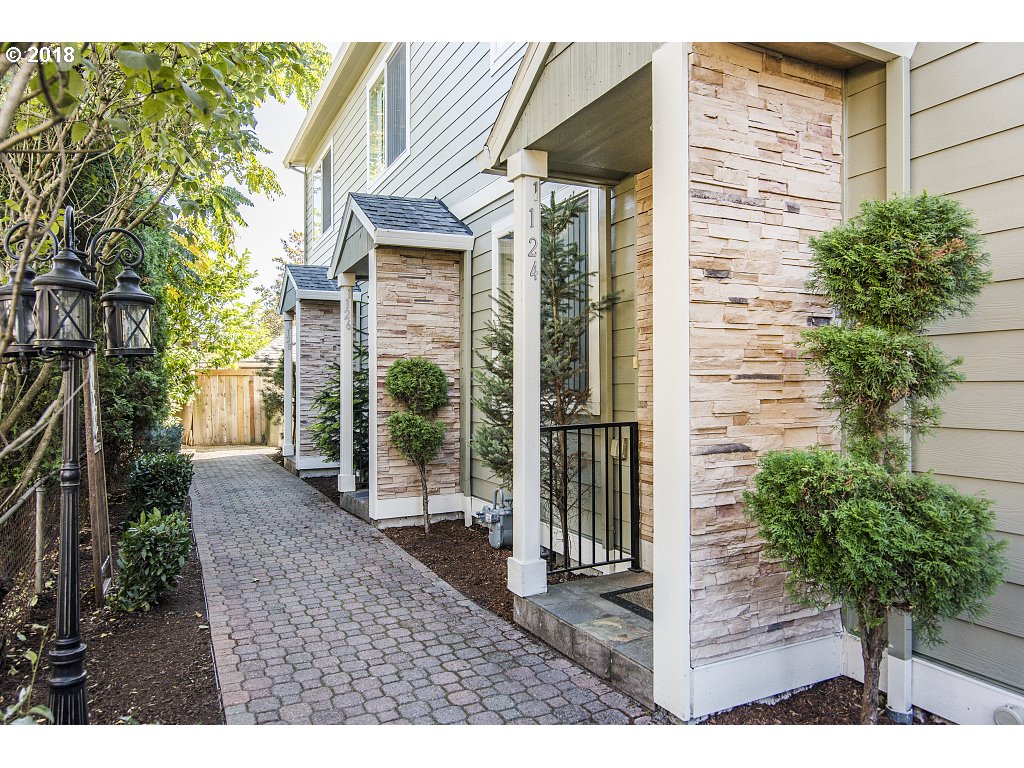 Photo #3: 19264367 Listing 