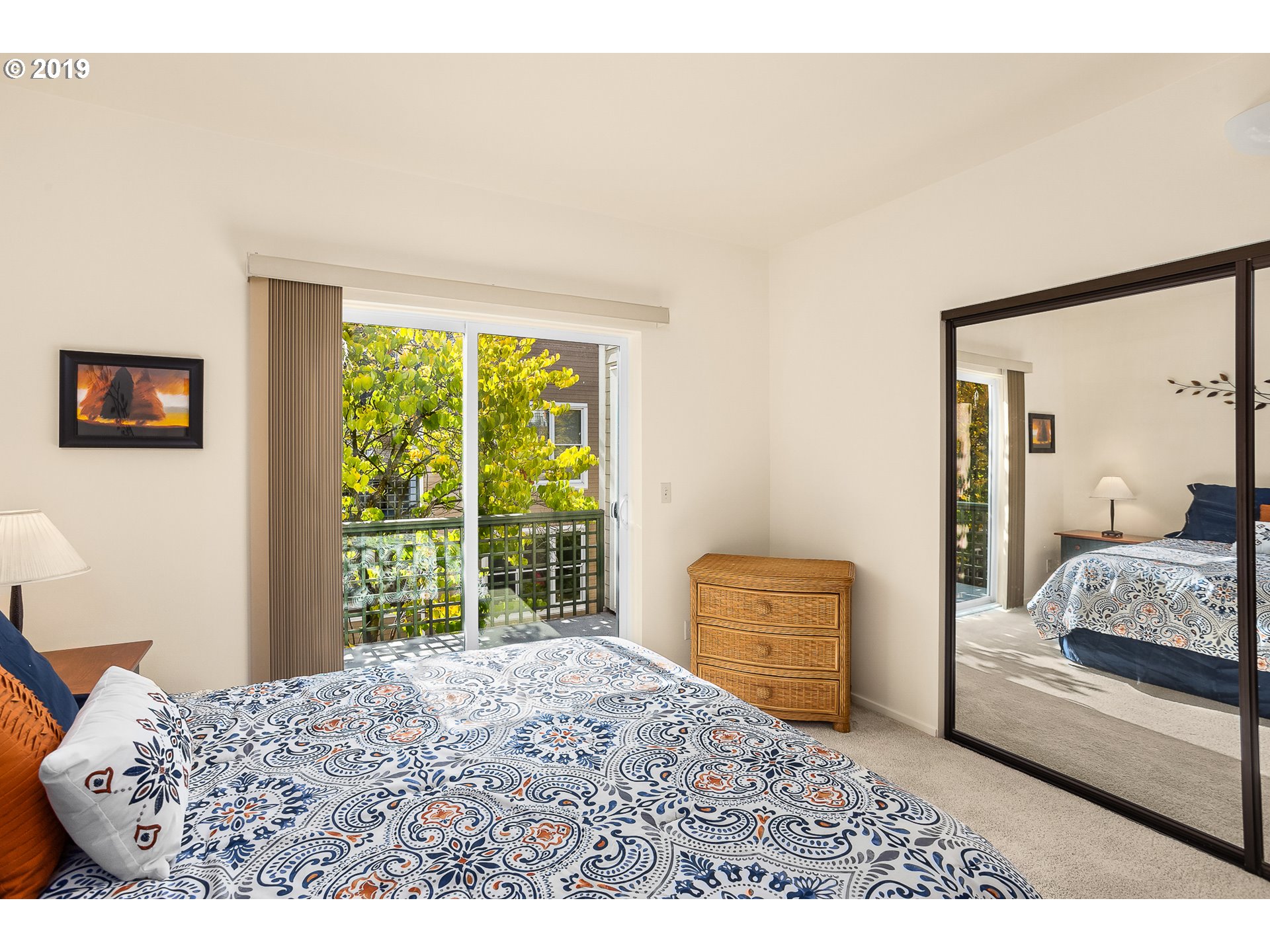 Photo #5: 19276782 Listing 