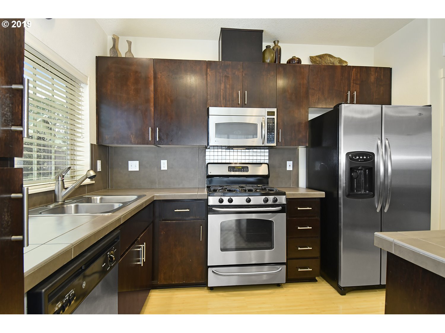 Photo #4: 19281426 Listing 