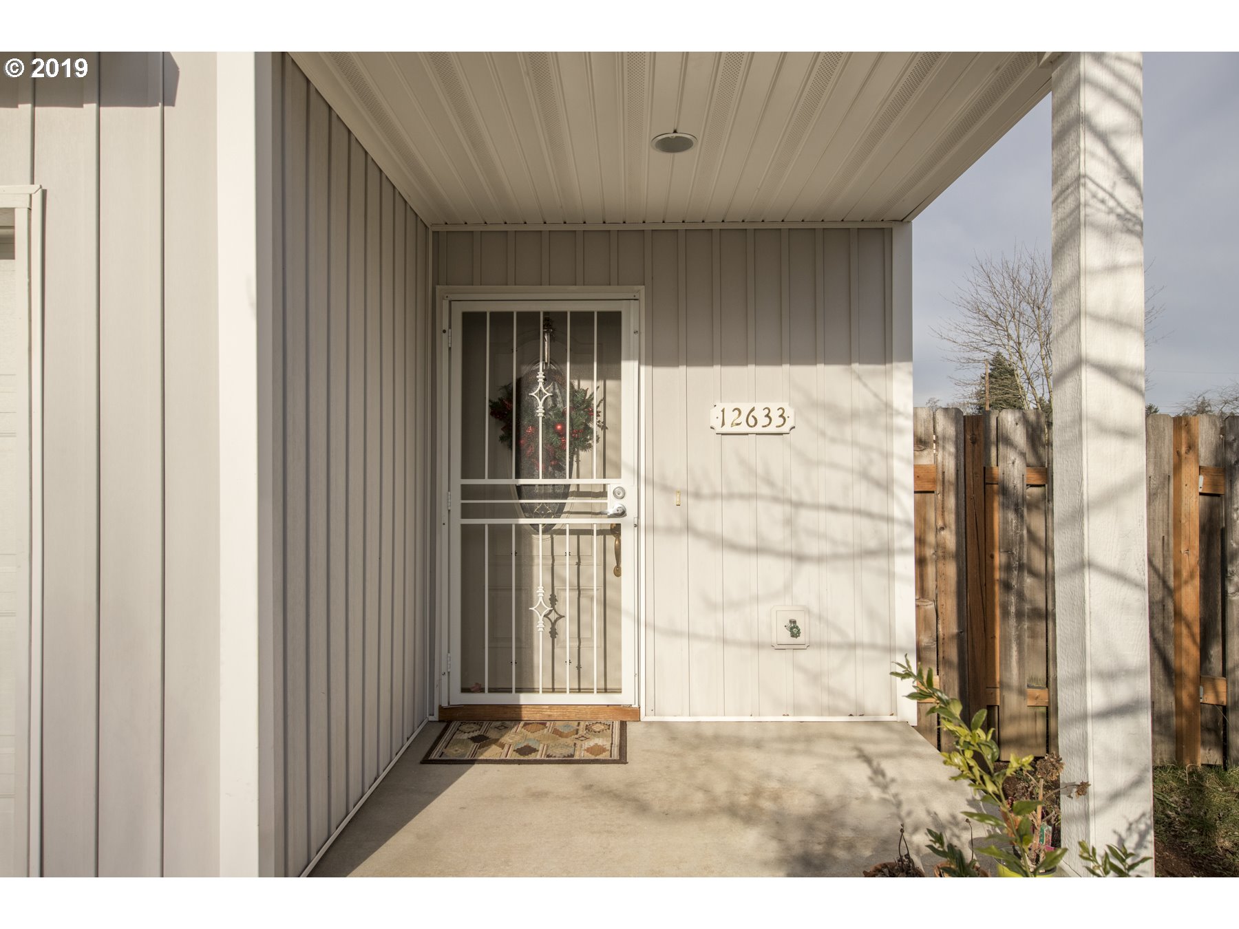 Photo #5: 19300133 Listing 