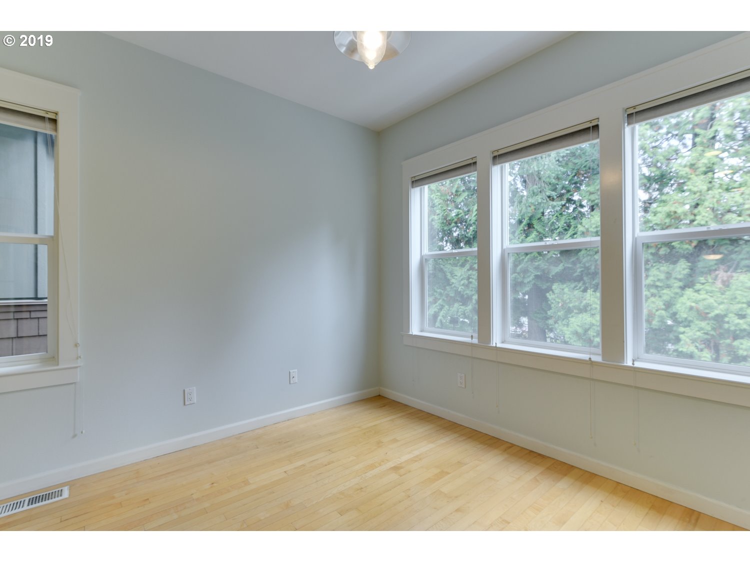 Photo #6: 19303176 Listing 