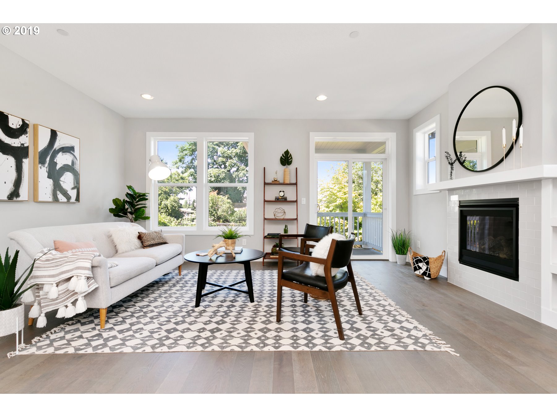 Photo #6: 19347239 Listing 