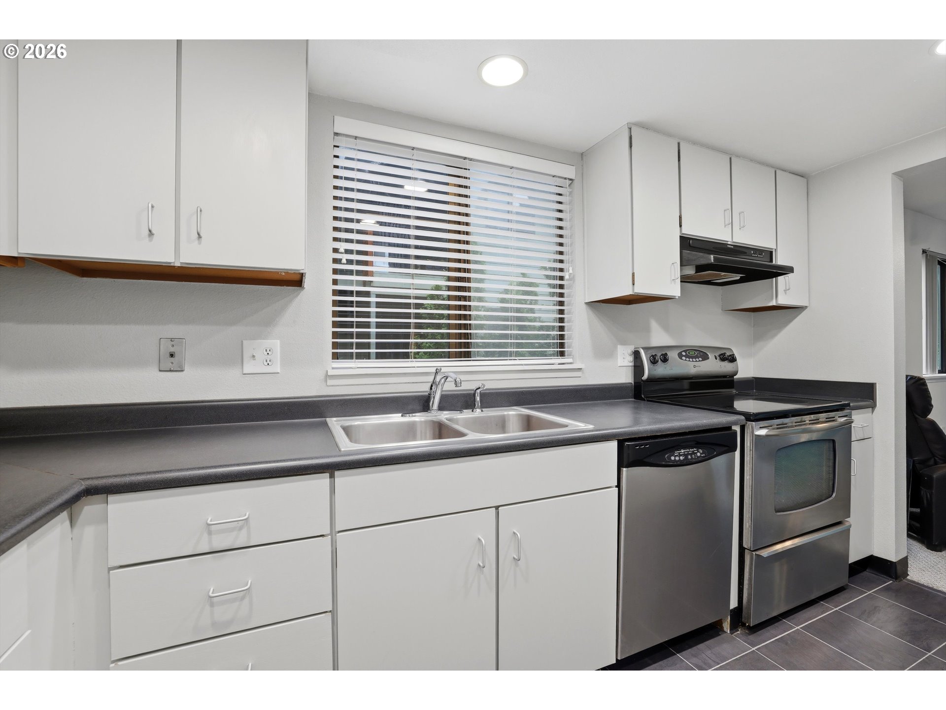 Photo #12: 193514346 Listing: Photo #12