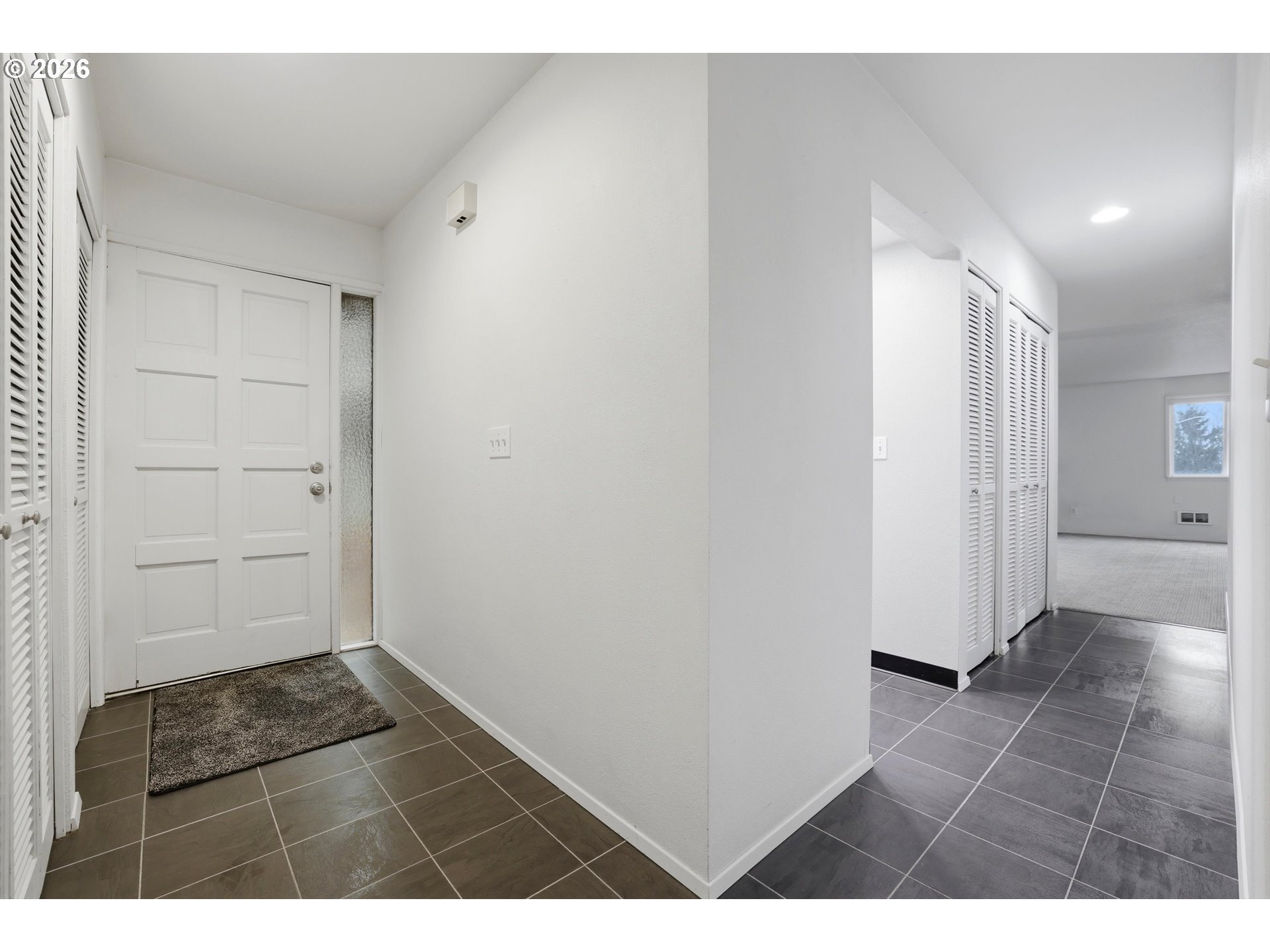 Photo #5: 193514346 Listing: Photo #5