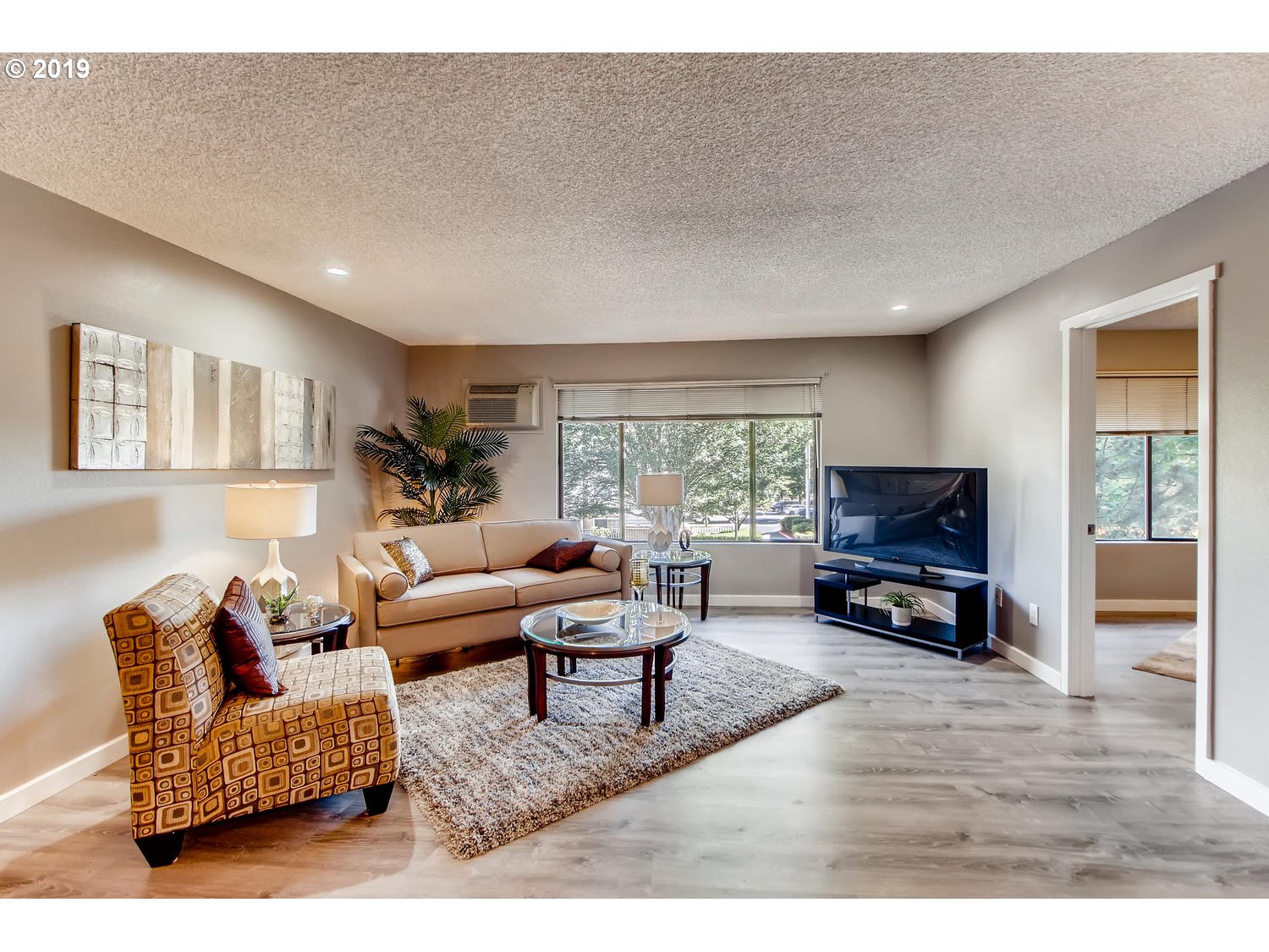 Photo #3: 19371978 Listing 
