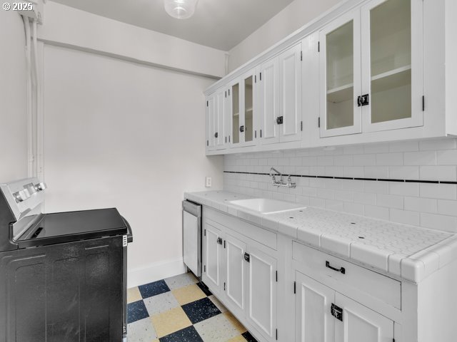 Photo #11: 193804697 Listing: Photo #11