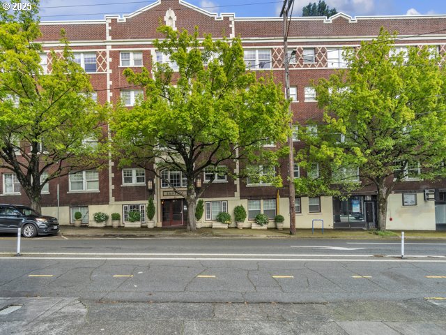 Photo #19: 193804697 Listing: Photo #19