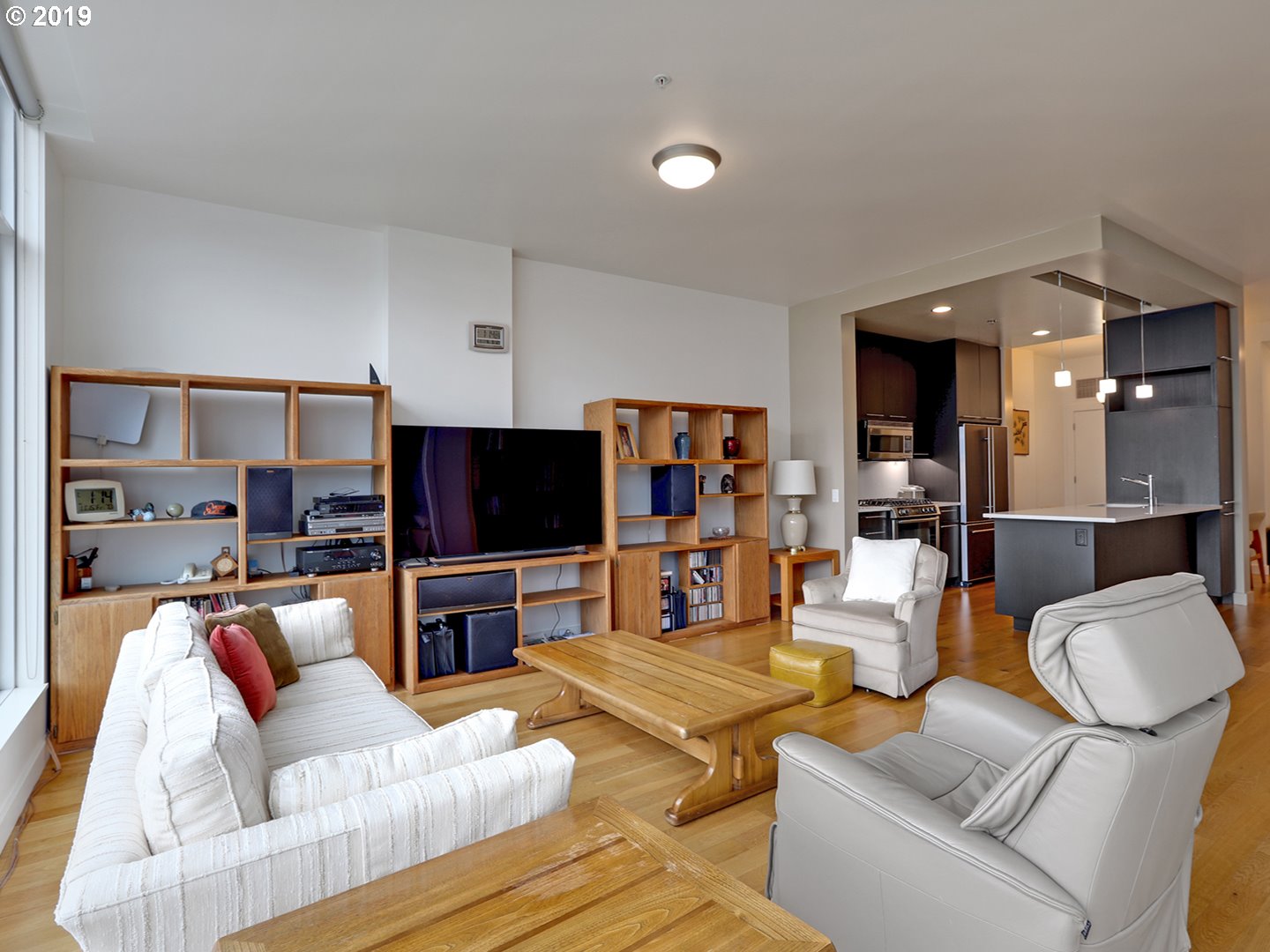 Photo #3: 19380564 Listing 