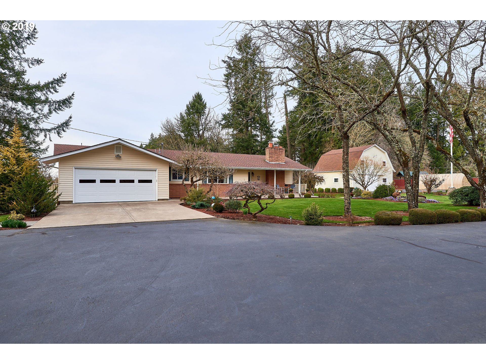 425 Nw 25th St , Mcminnville, OR 97128 MLS19386981 Sold 610,000Bella