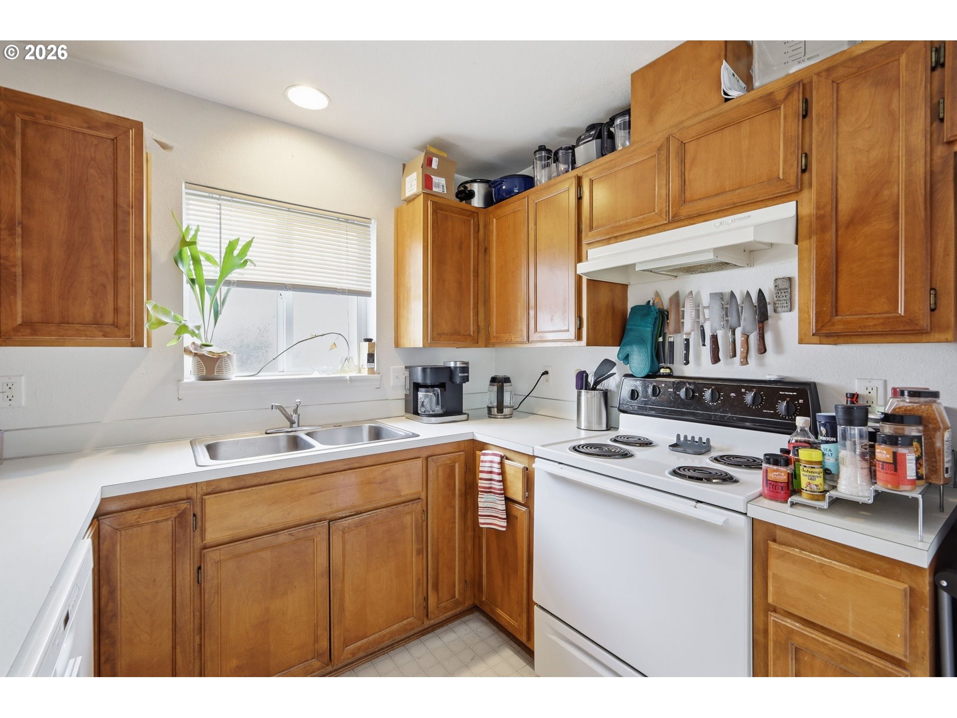 623 W 18TH AVE, Eugene, OR, 97402