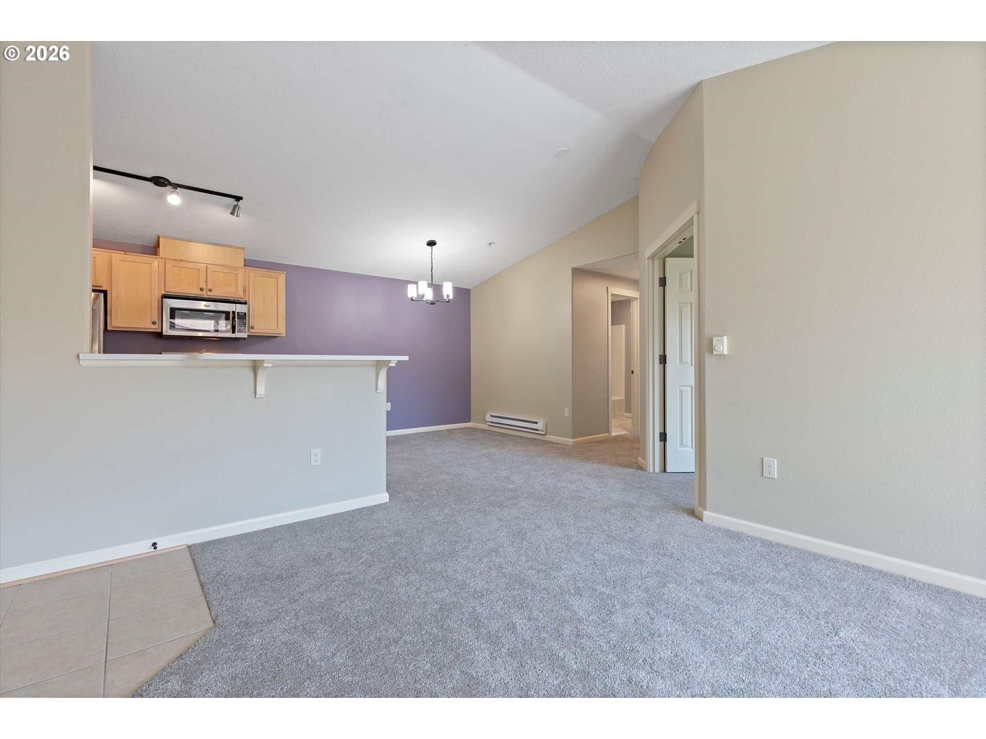 Photo #3: 194114680 Listing: Photo #3