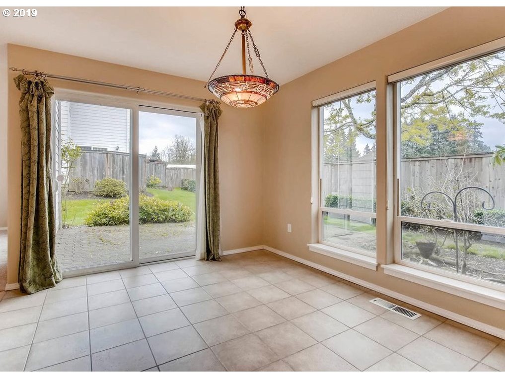 Photo #2: 19411919 Listing 