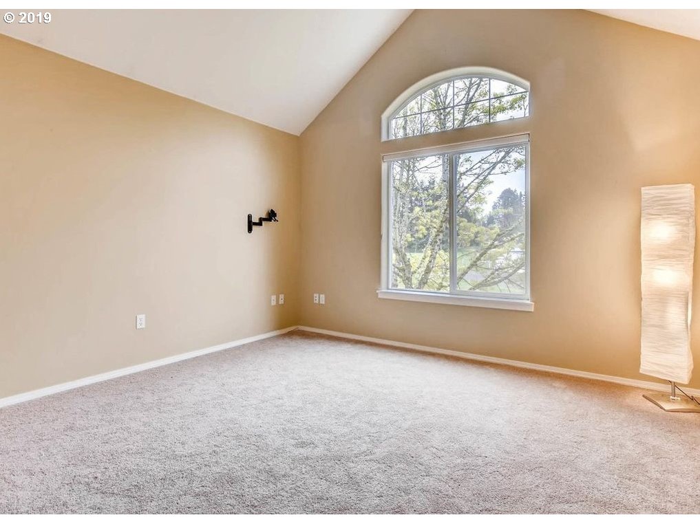 Photo #5: 19411919 Listing 