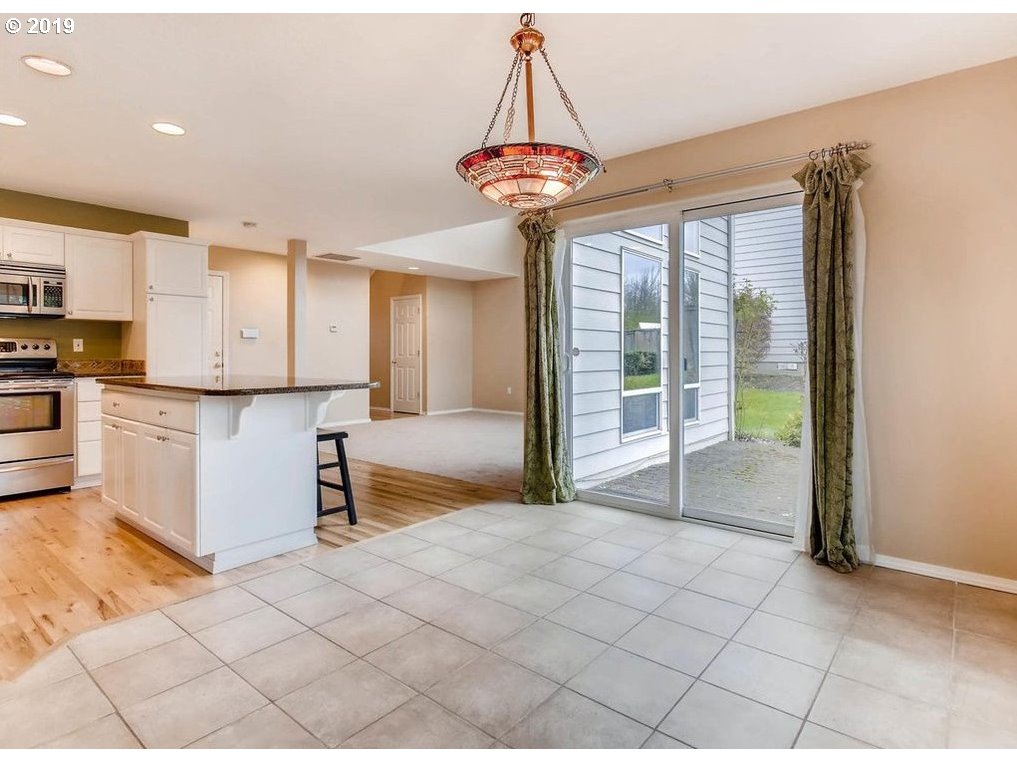 Photo #3: 19411919 Listing 