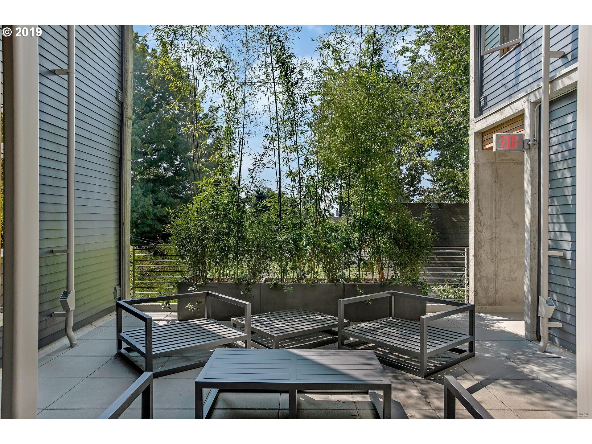 Photo #3: 19426238 Listing 