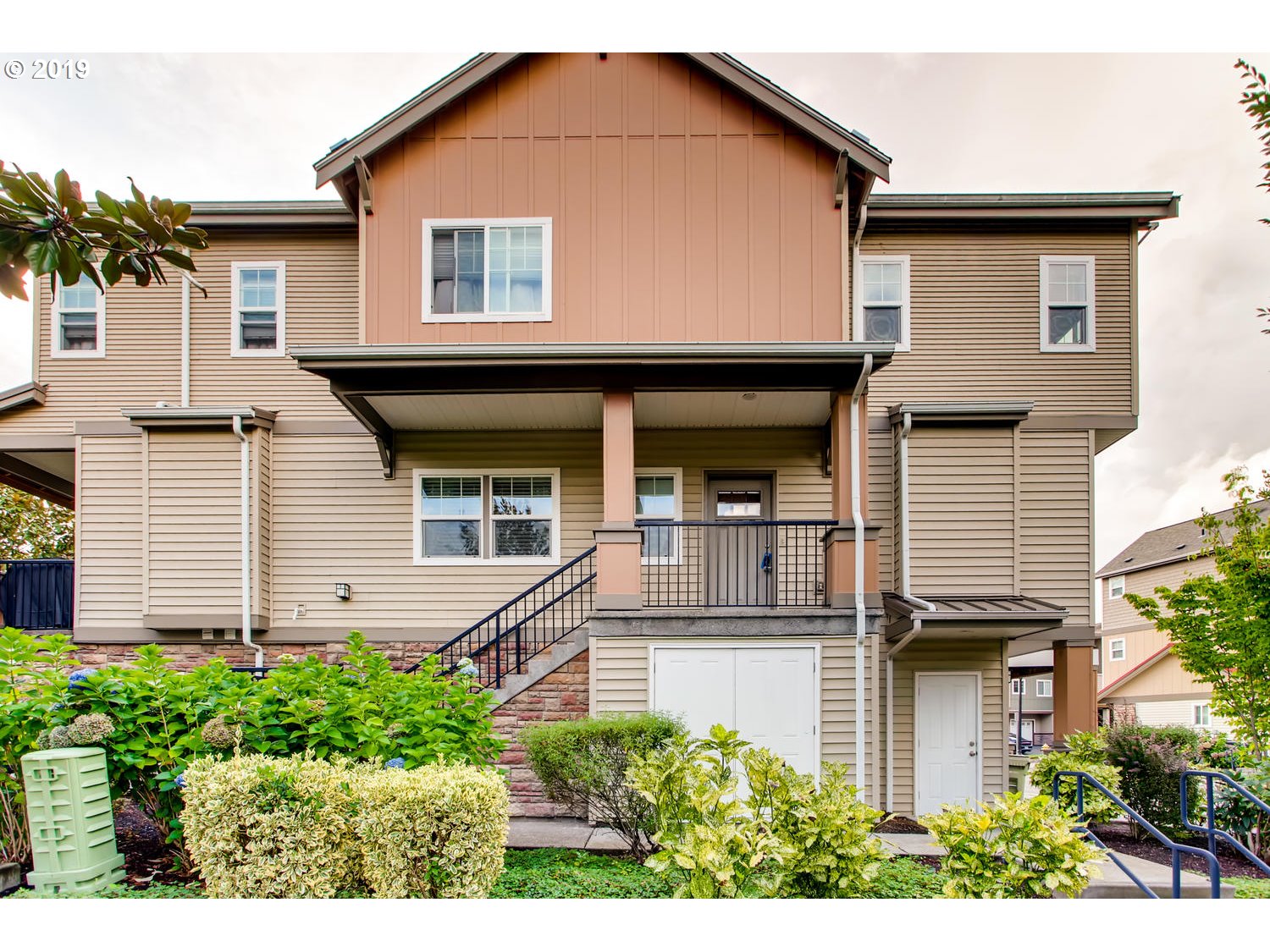 Photo #4: 19427339 Listing 