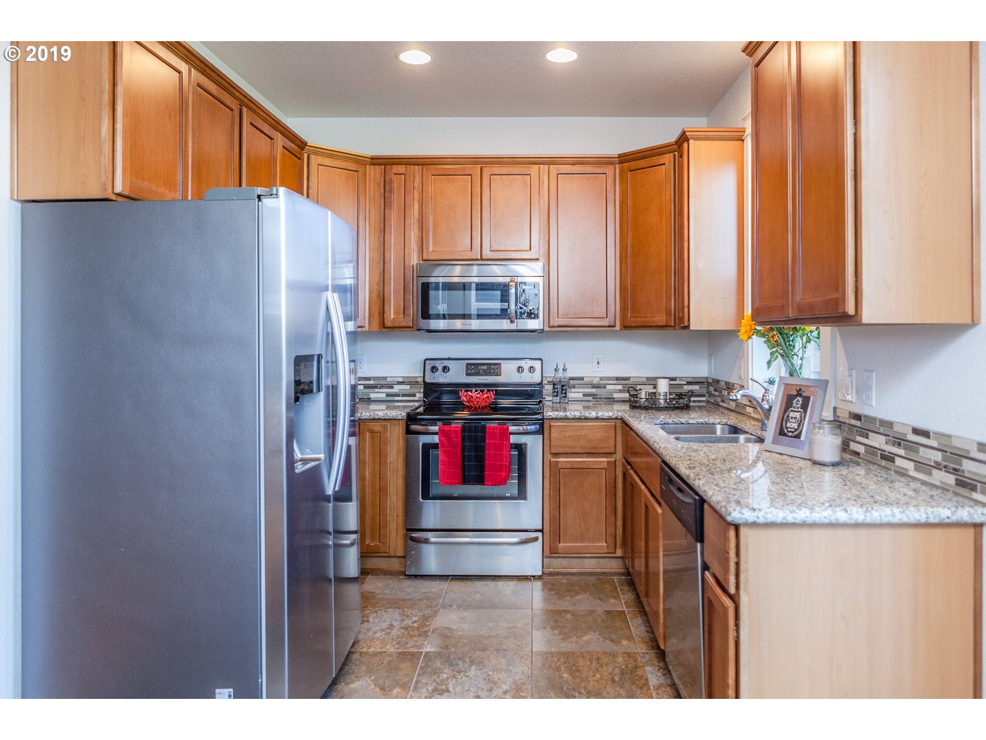 Photo #3: 19428323 Listing 