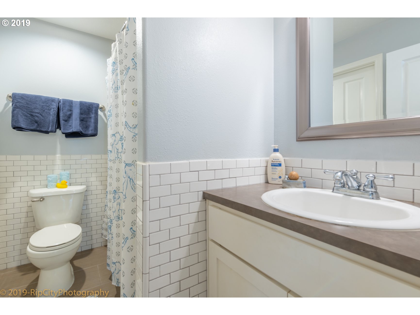 Photo #3: 19439583 Listing 