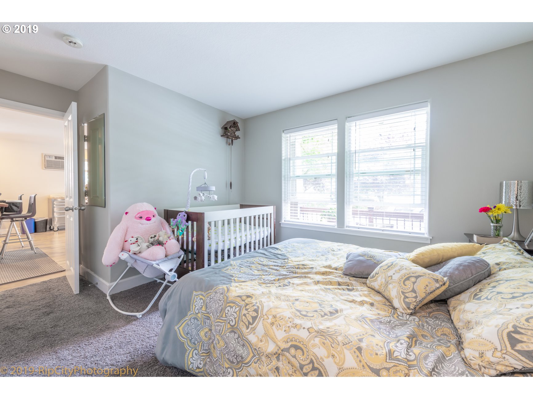 Photo #6: 19439583 Listing 
