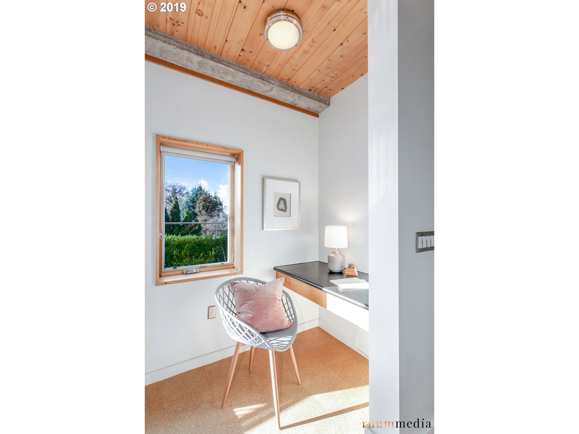 Photo #4: 19449687 Listing 