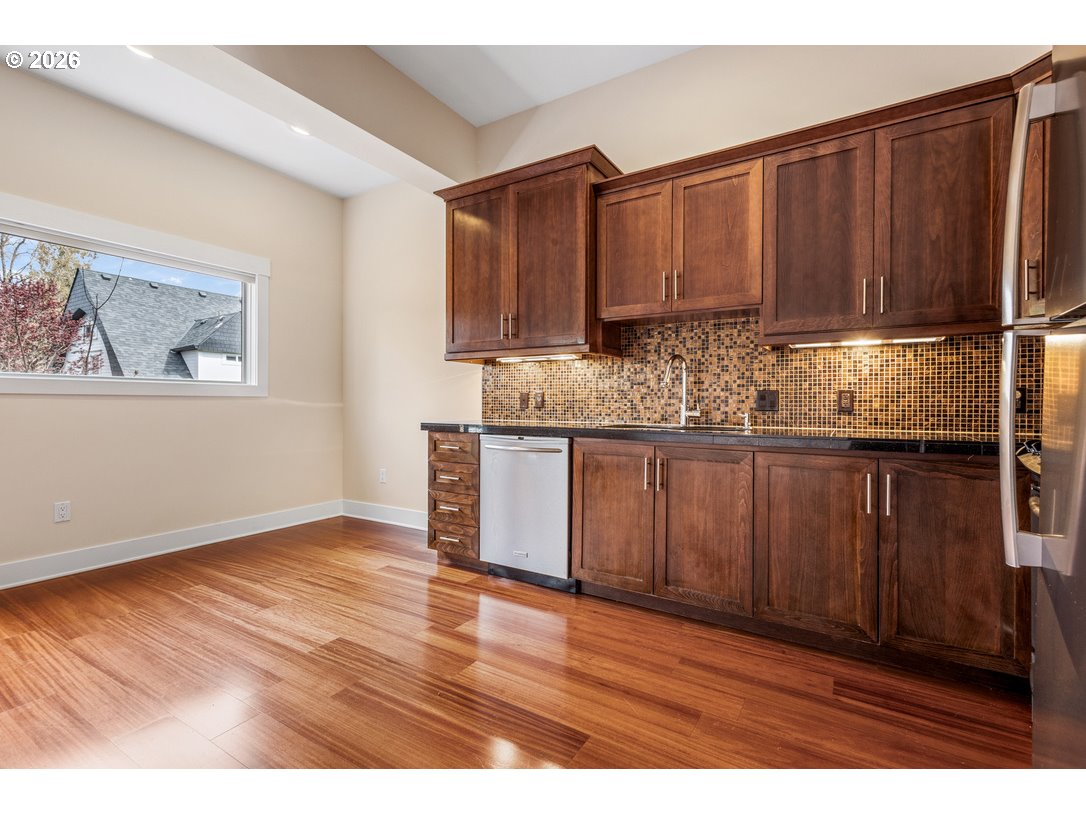 Photo #23: 194676434 Listing: Photo #23