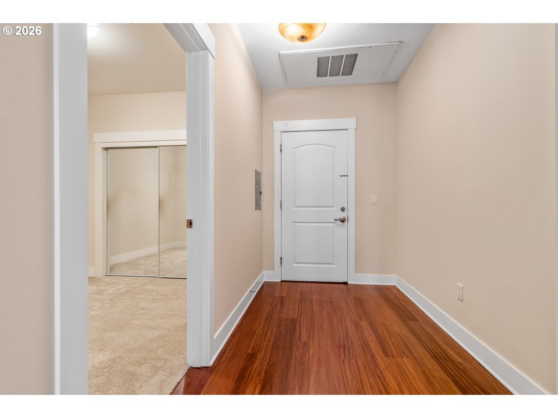 Photo #9: 194676434 Listing: Photo #9