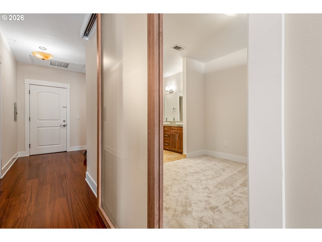 Photo #2: 194676434 Listing: Photo #2