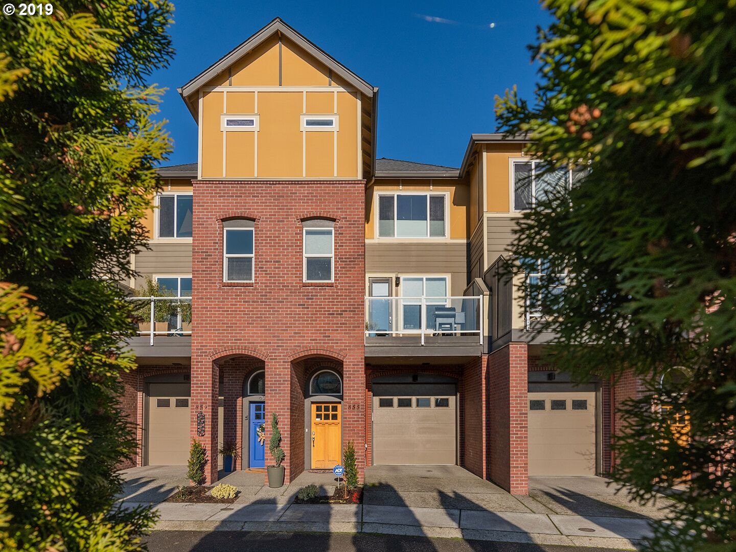 Photo #2: 19474606 Listing 