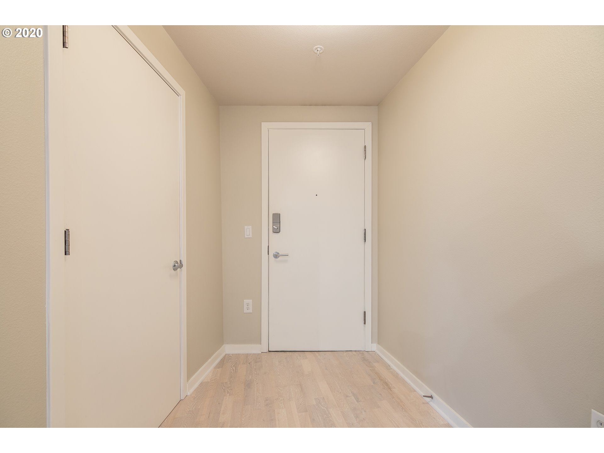 Photo #3: 19475624 Listing 