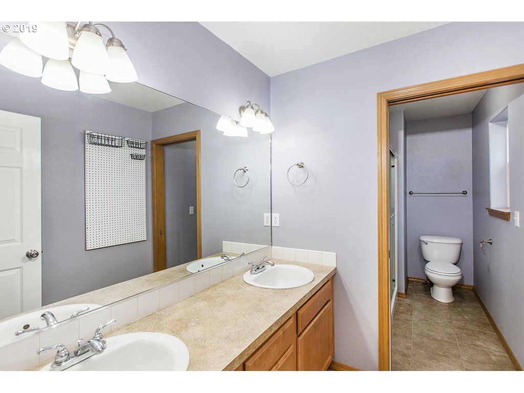 Bathroom, Attached-Upper