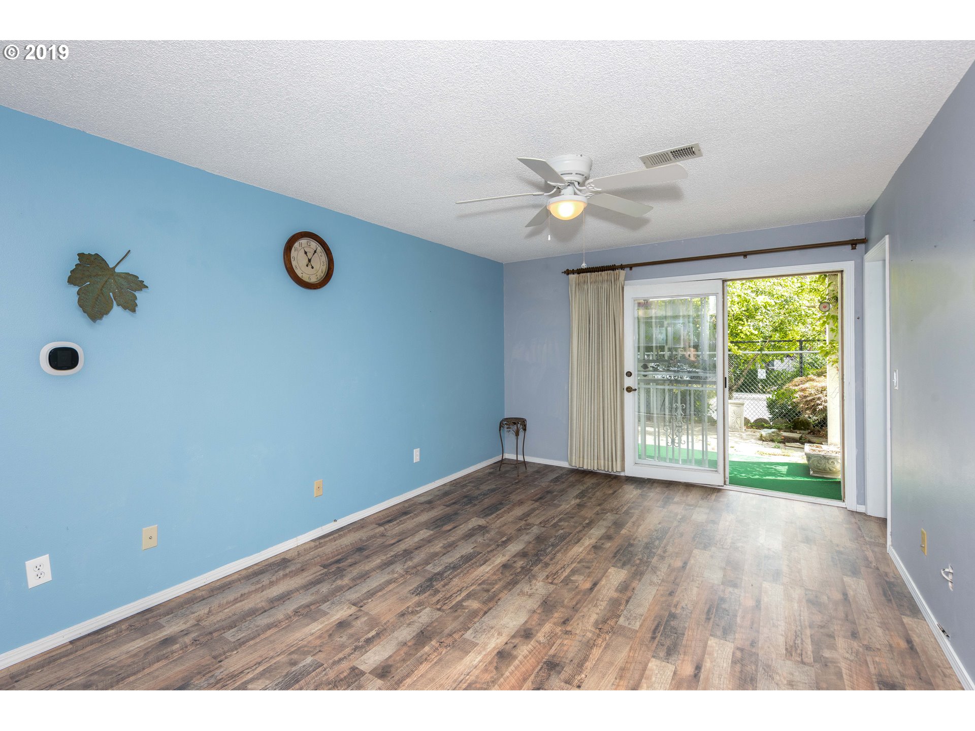 Photo #3: 19485155 Listing 