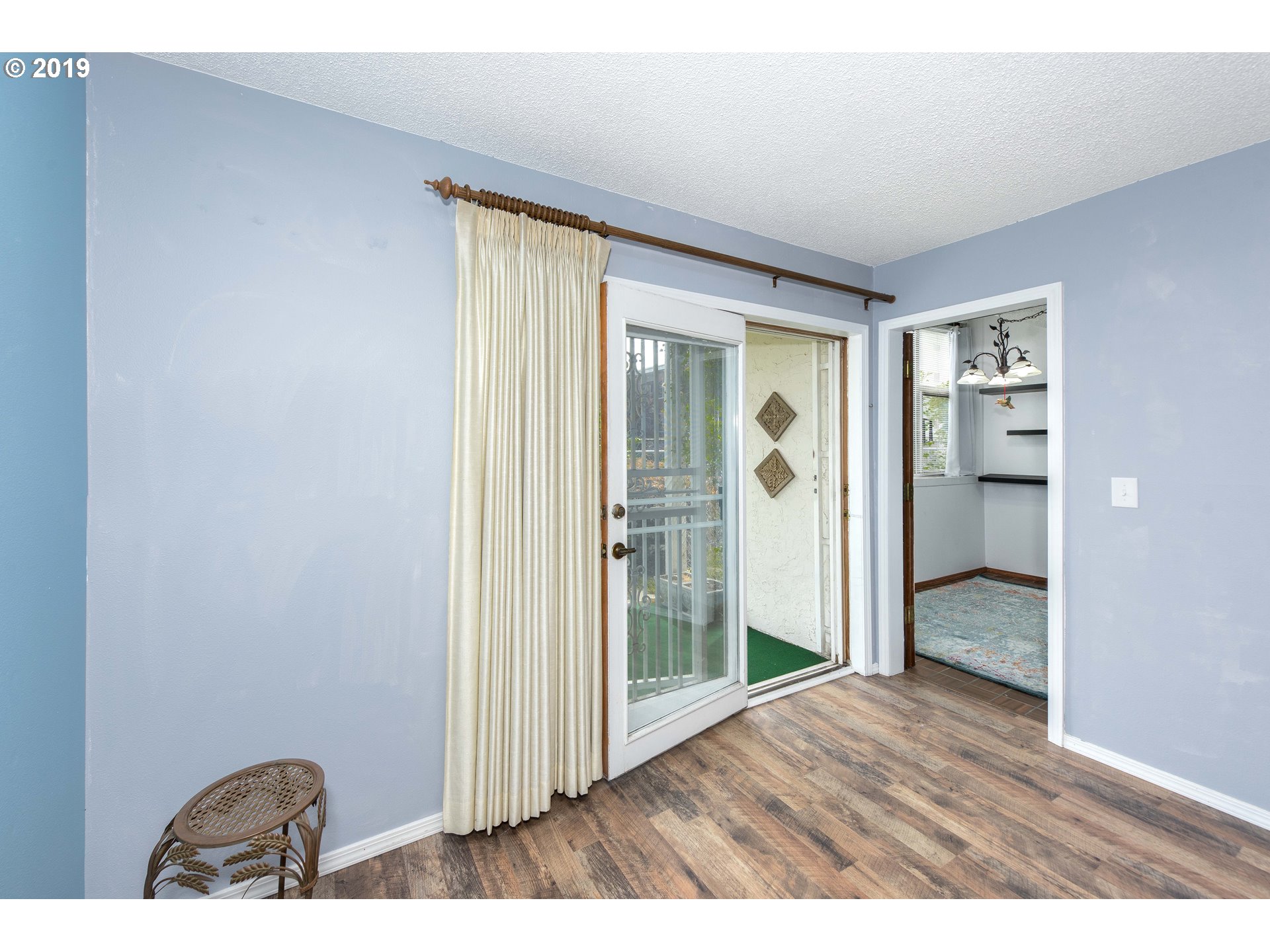Photo #5: 19485155 Listing 