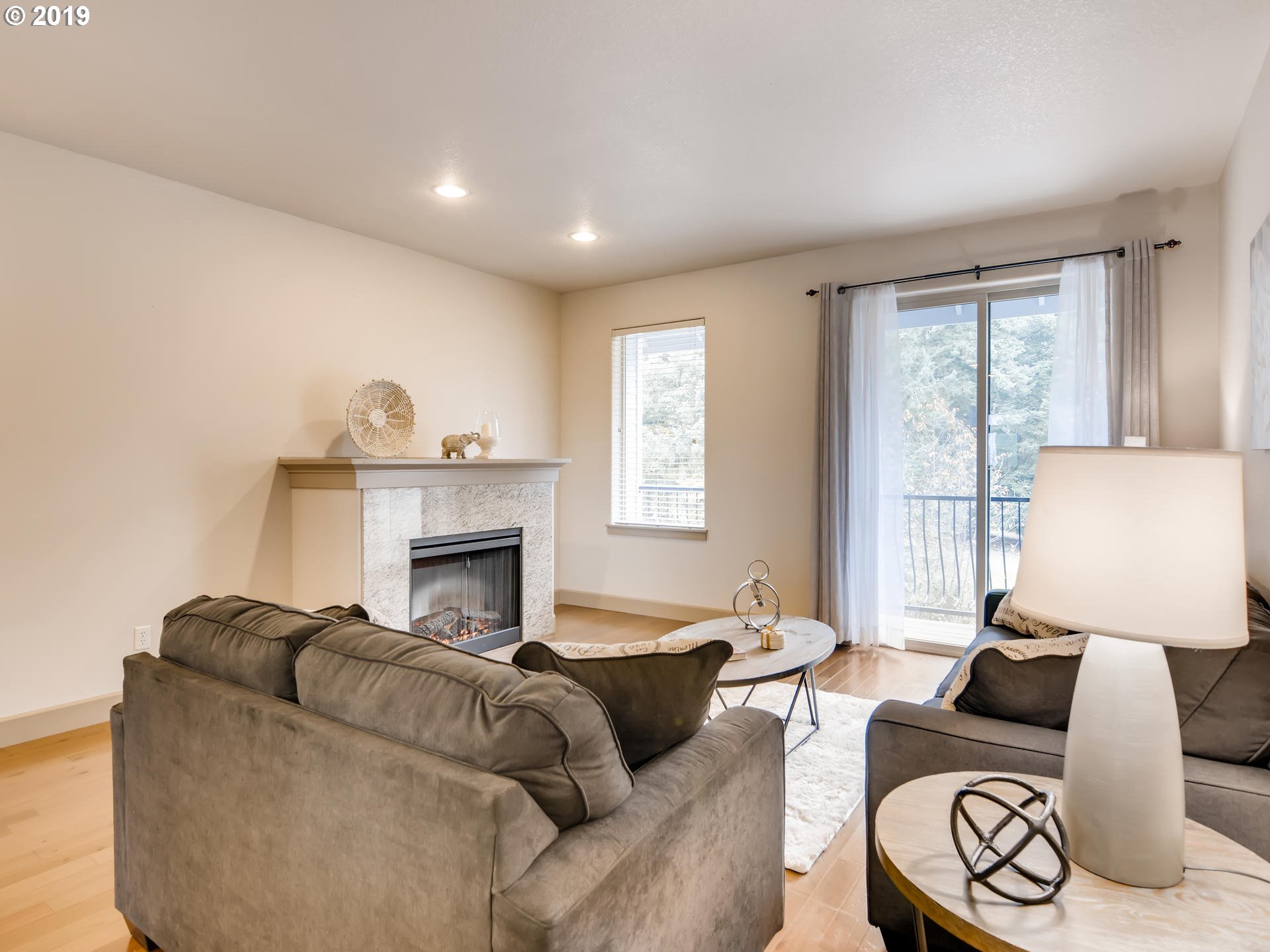 Photo #4: 19508366 Listing 